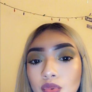 Meet your Posher, Ezmeralda